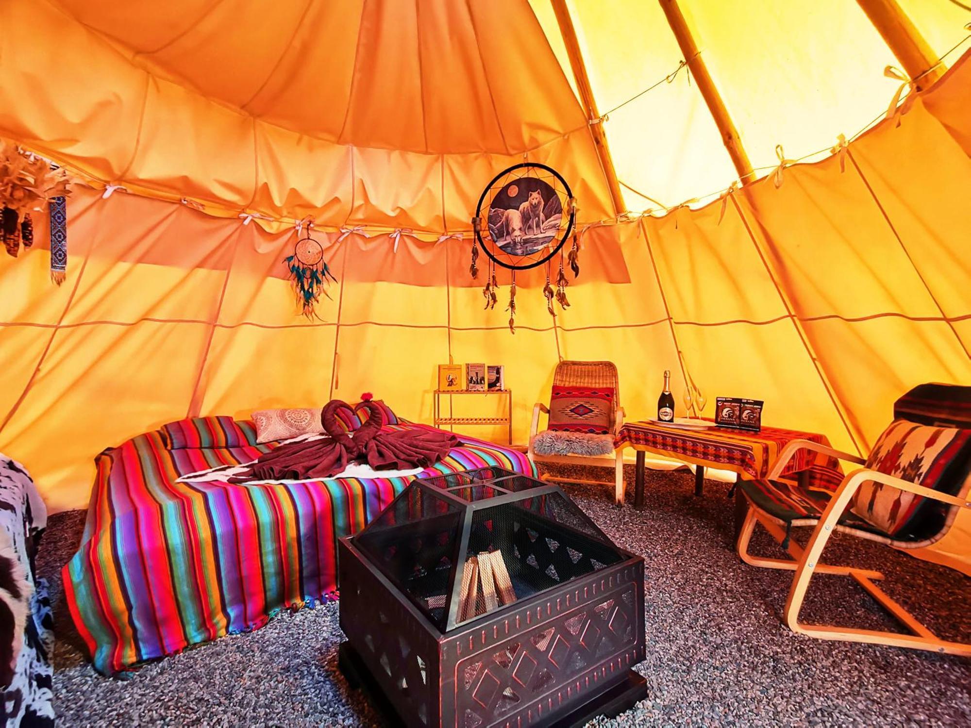 Teepee Camp Lounky 호텔 Chodouny 외부 사진
