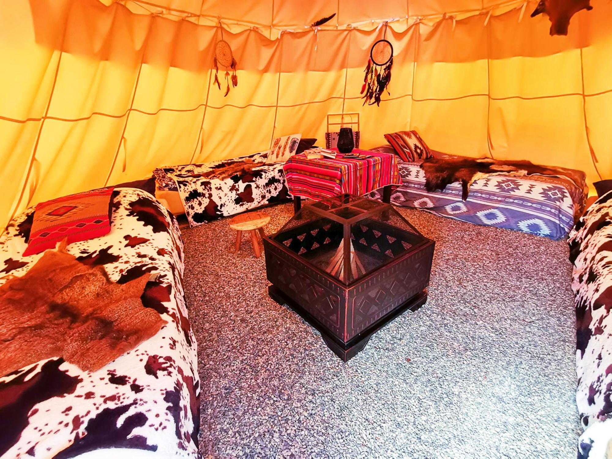 Teepee Camp Lounky 호텔 Chodouny 외부 사진
