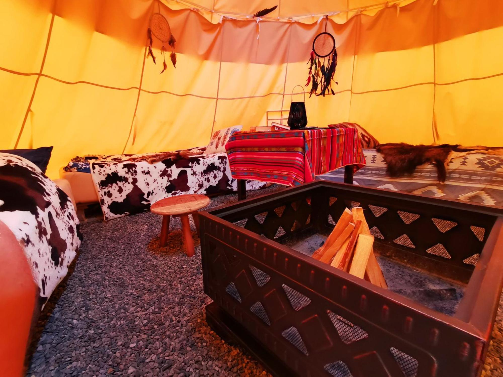Teepee Camp Lounky 호텔 Chodouny 외부 사진