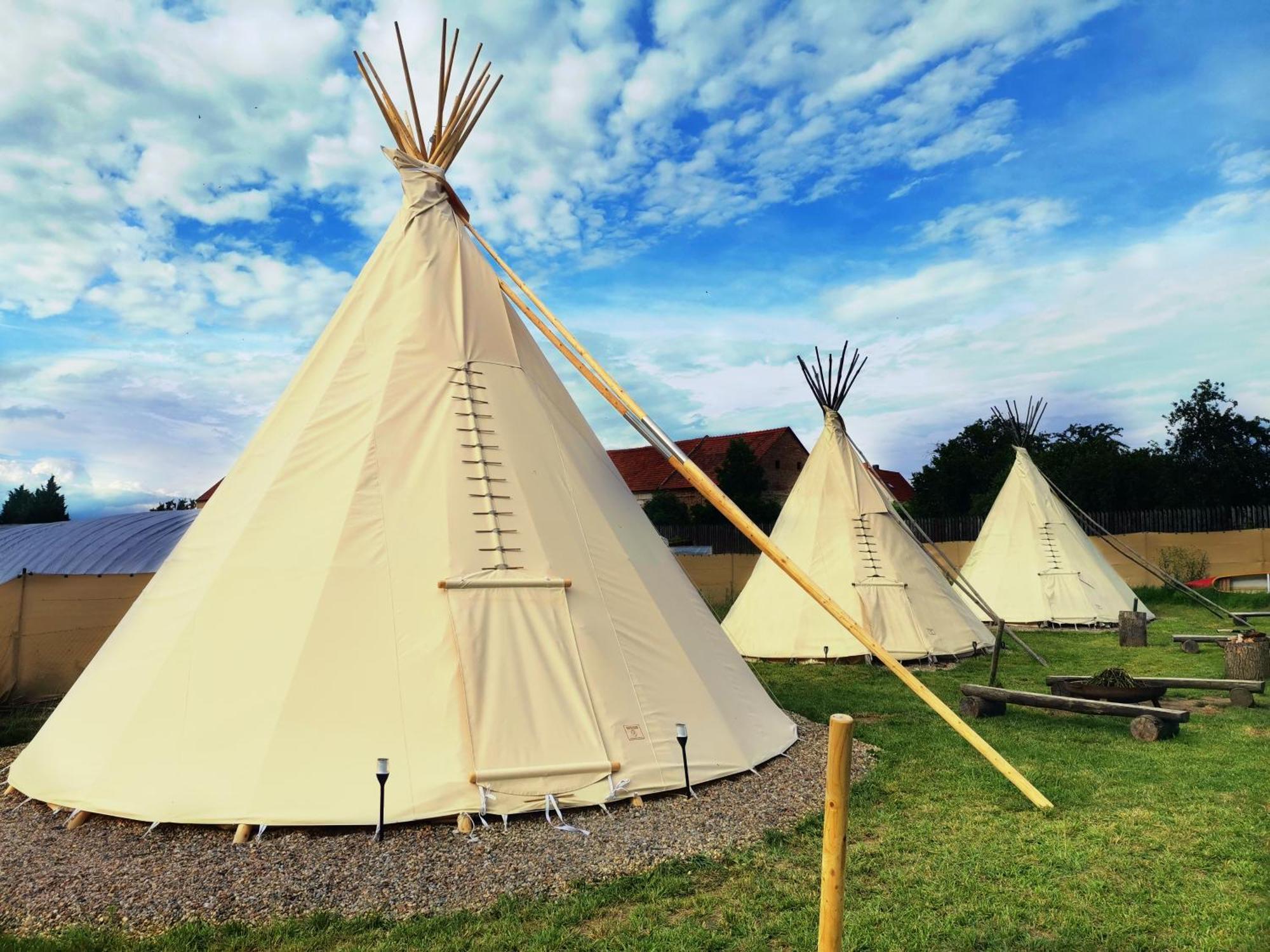 Teepee Camp Lounky 호텔 Chodouny 외부 사진